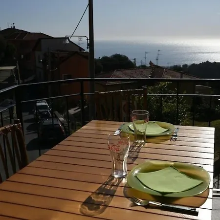 Apartment The Family Free Parking In Alassio