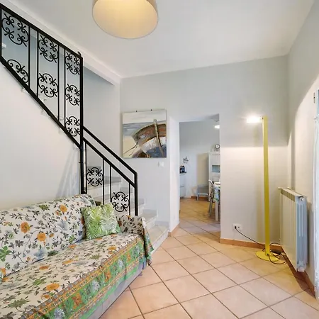 The Family Free Parking In *